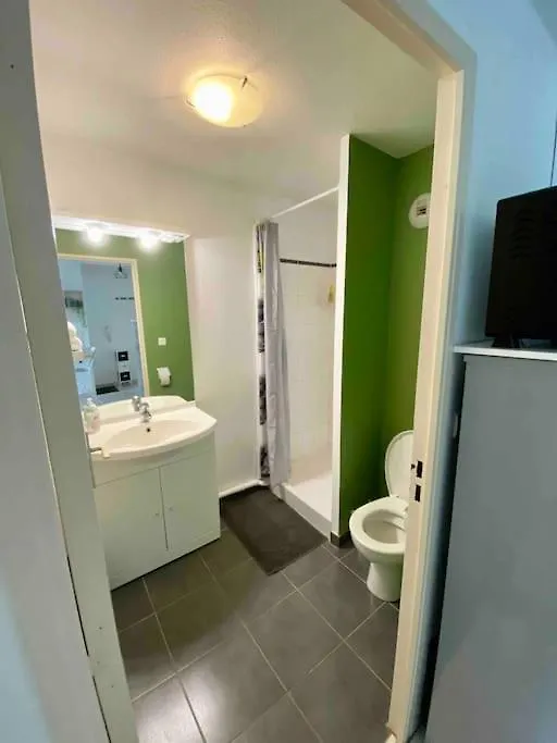 Le Porte Bonheur Vichy 0*,  França